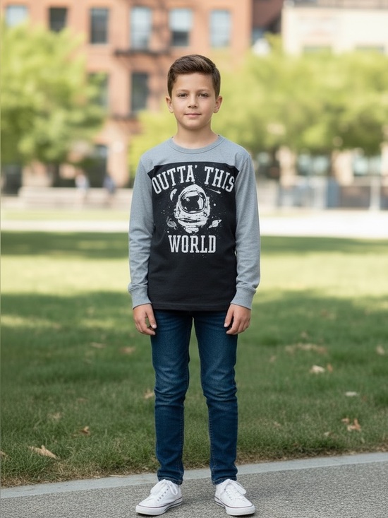 Place Other - 🦉 Place Outta This World Kids Long-Sleeve Graphic Tee size 10/12